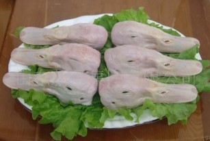 优质冷冻鸭头